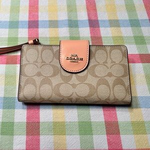 Coach Tech Wallet NWOT